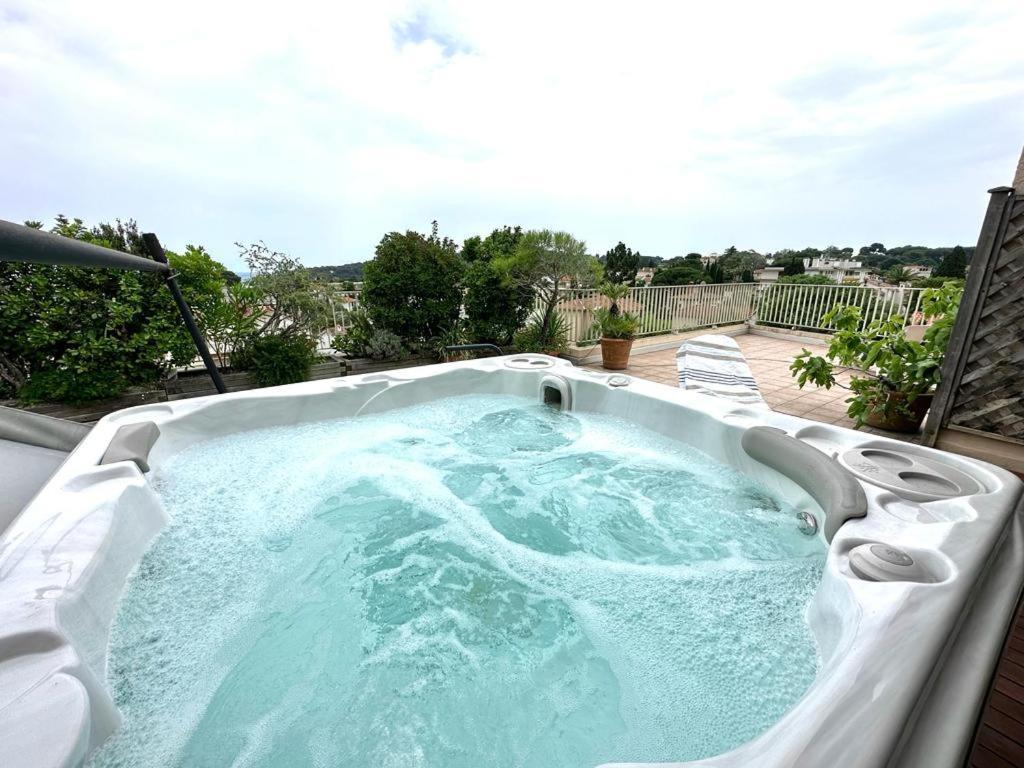 昂蒂布Panoramic Sea View Penthouse With Jacuzzi And 450 Sqm Terrace公寓 外观 照片